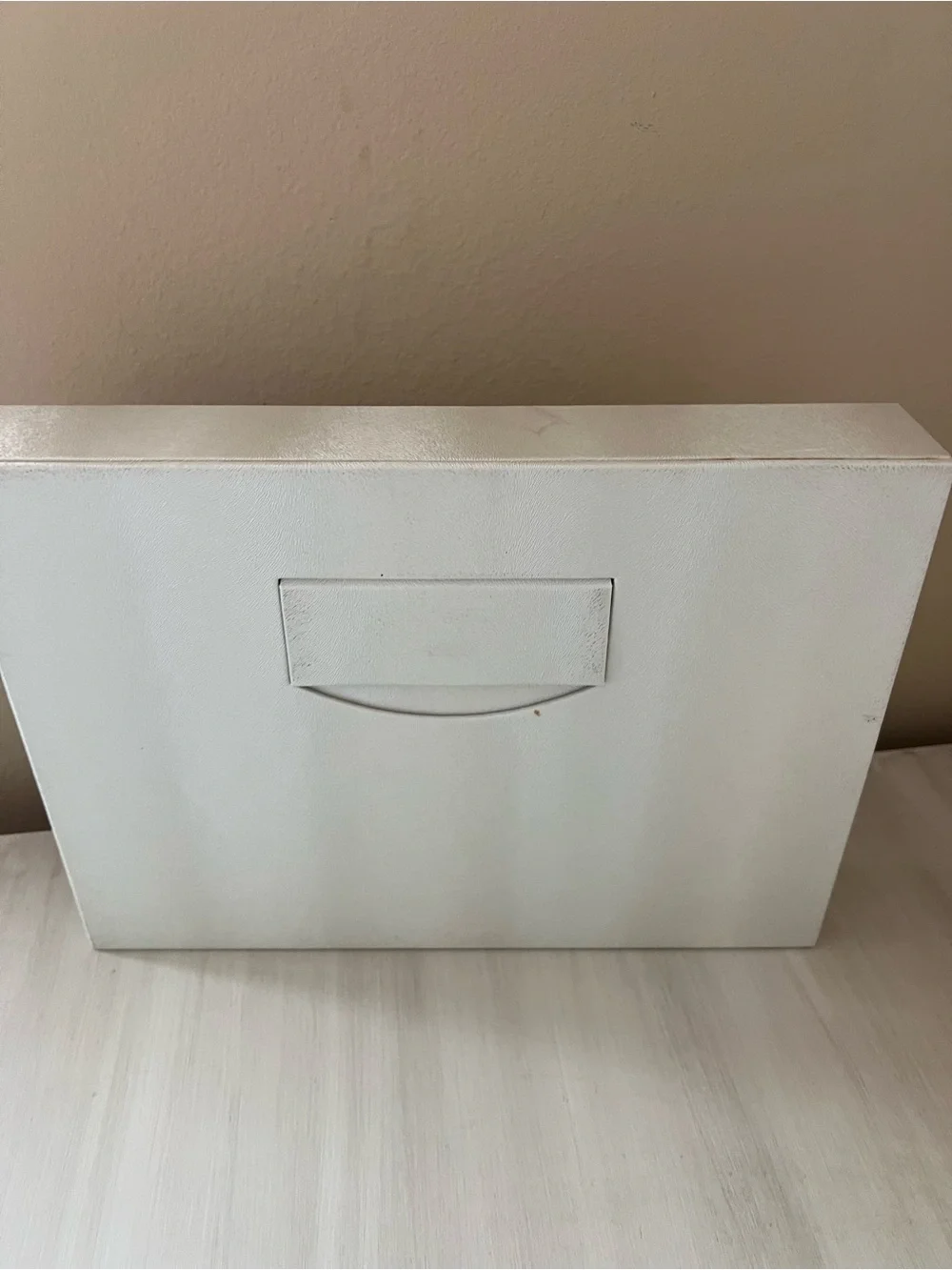 Boutique Sunglasses Display Tray Faux Embossed Leather